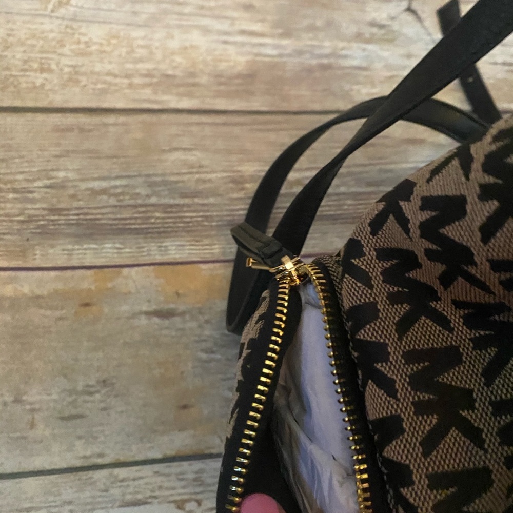 MICHAEL KORS ABBEY LARGE CARGO BACKPACK - Picture 14 of 16